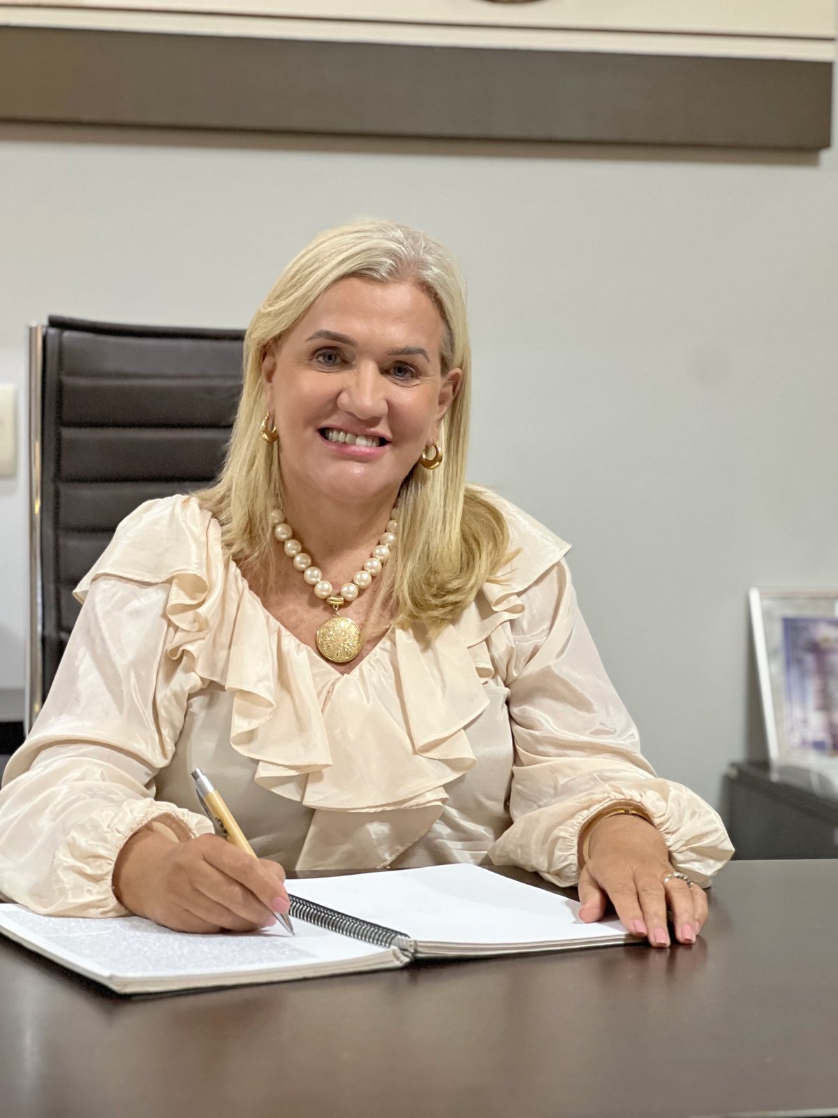 Dra. Ângela da FACIT apresenta propostas para modernizar a saúde, fortalecer a educação e 